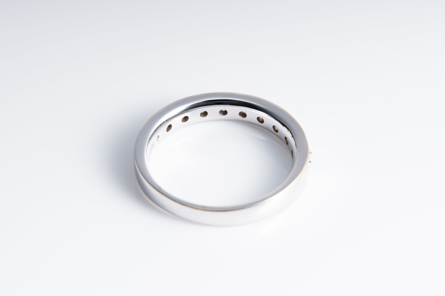 Eternal Moment、大切な記念日にふさわしい宝石