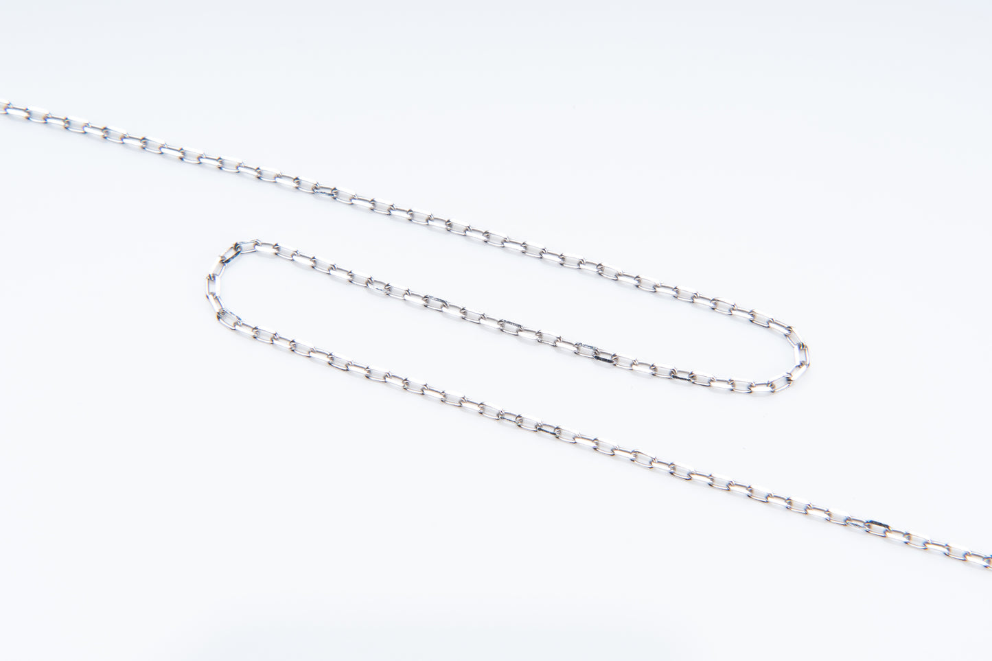 ラミレス、シンプルで洗練されたデザイン