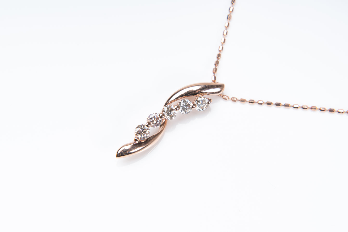 エトワールローズ、恋愛を大切にする人にふさわしい