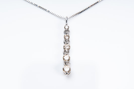 セルナ(Serna)、心に安らぎをもたらす宝石