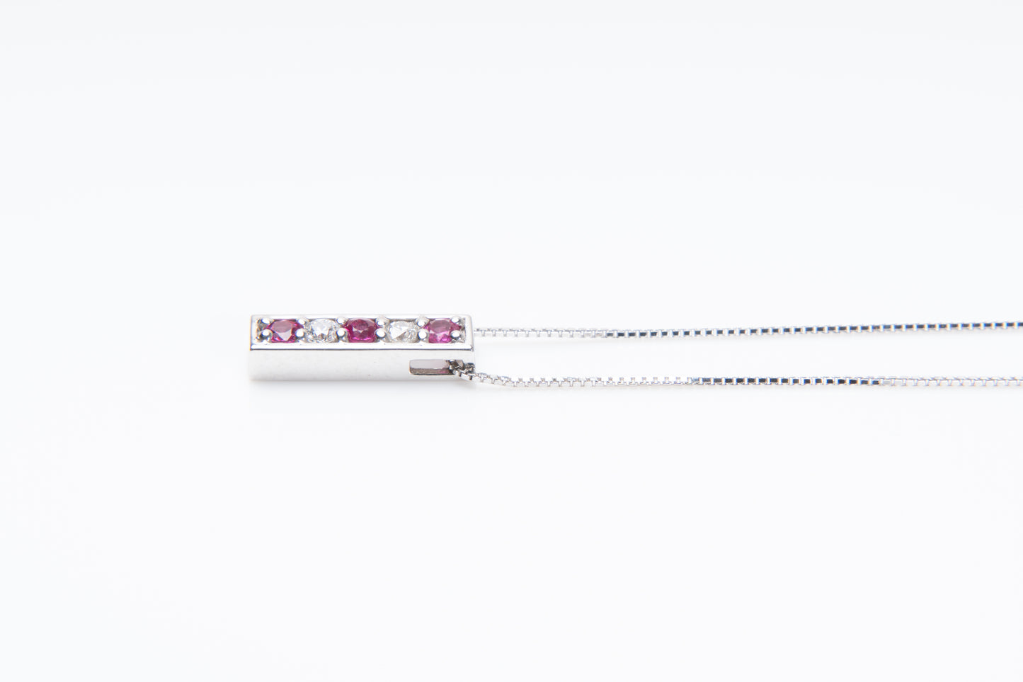 「美粋」(びいき)、洗練されたフォルムが魅力