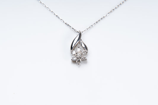 シーズンブロッサム、季節の移ろいを感じるデザイン