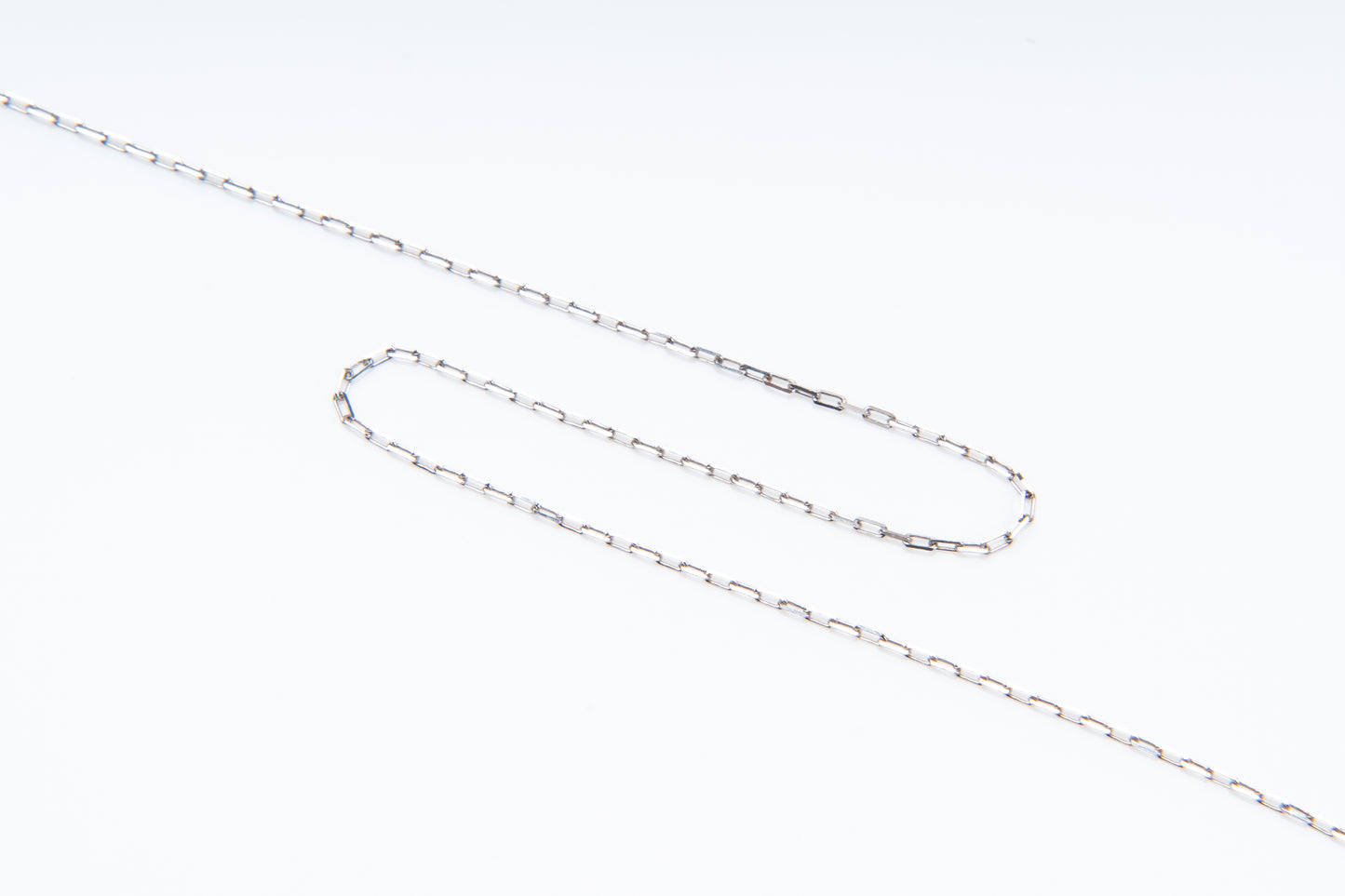 シーズンブロッサム、温かみと清らかさを併せ持つ光