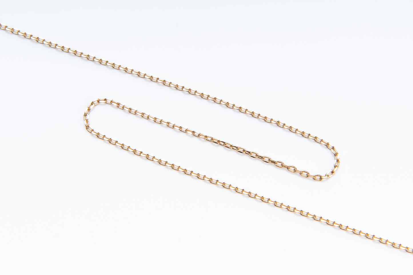 時空の雫、生命の神秘を象徴するジュエル