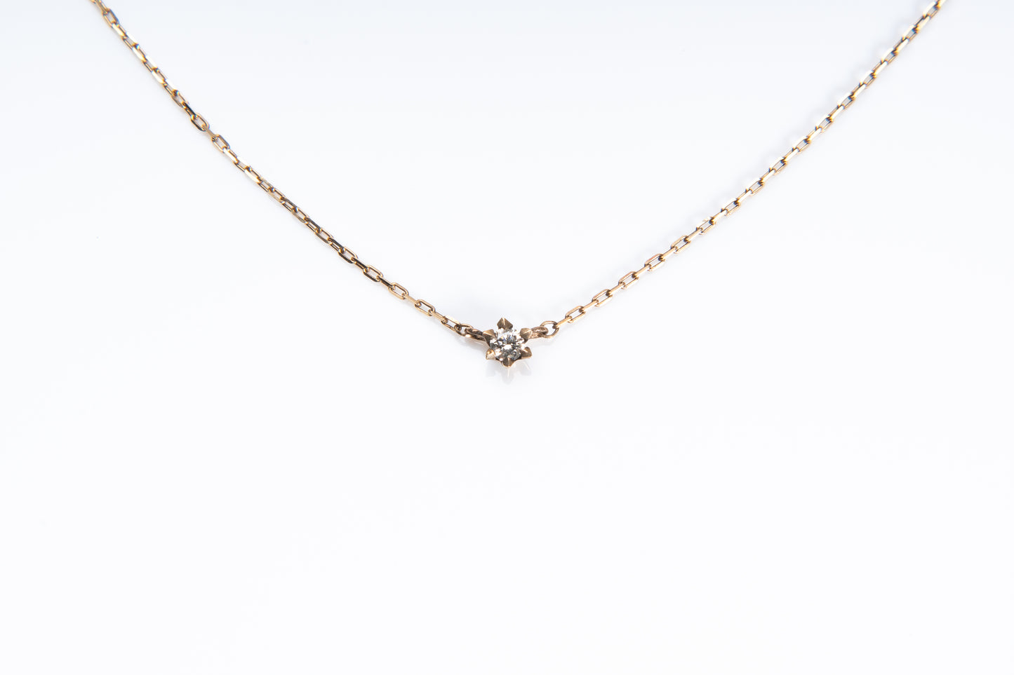 ノヴァジェム、永遠に続く光を象徴するジュエル