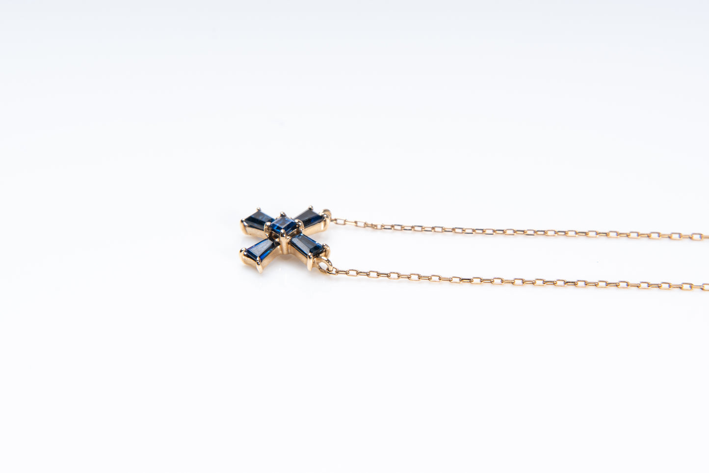 タマモライト、神秘的な青緑と蜂蜜色の輝き