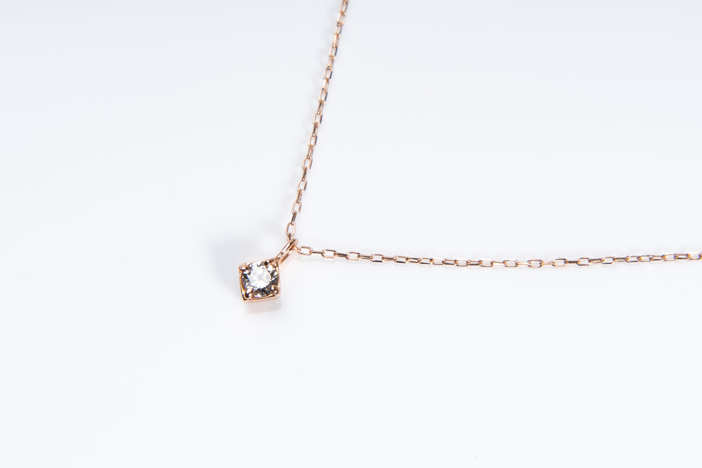 美の楽園、優雅で洗練された雰囲気を演出