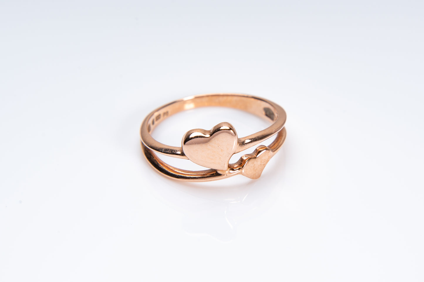 心の扉、シンプルながらも想いを込めたデザイン