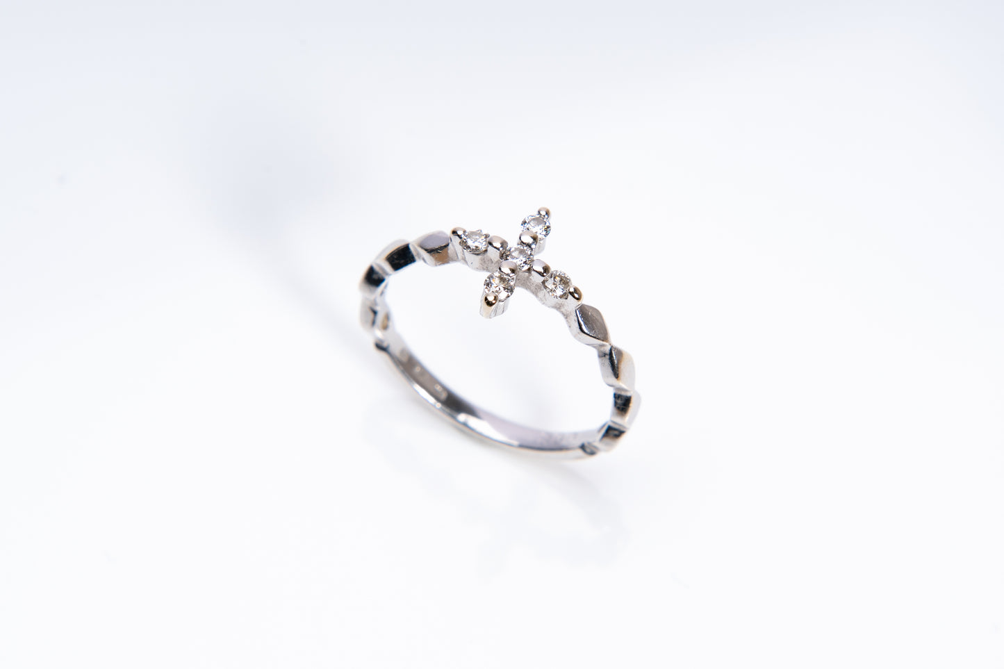 ノクシア(Noxia)、夜の静寂と美しさを象徴