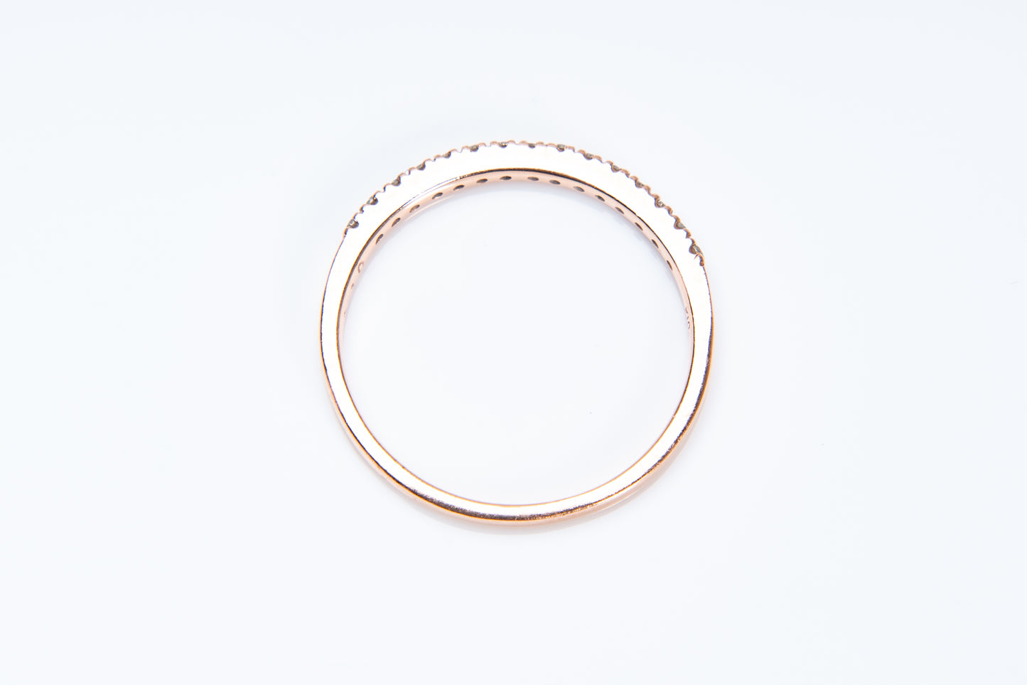 ラブフォーシーズン、ダイヤモンドの輝きが永遠の愛を象徴