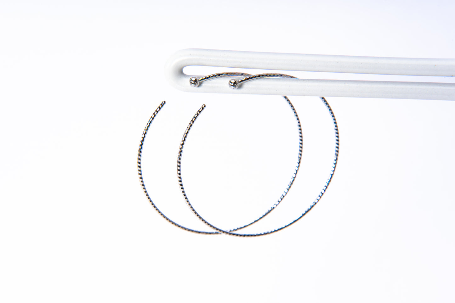 決意の結晶、決意を形にしたシンプルデザイン