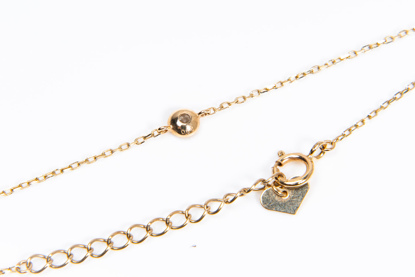 Dearest(ディアレスト)、永遠の絆を象徴するシンプルな美しさ