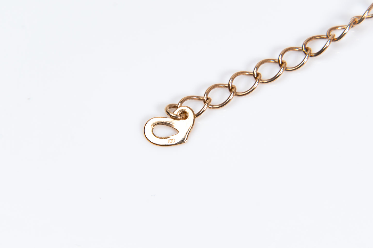 スプリングブリーズ、シンプルで上品なデザイン